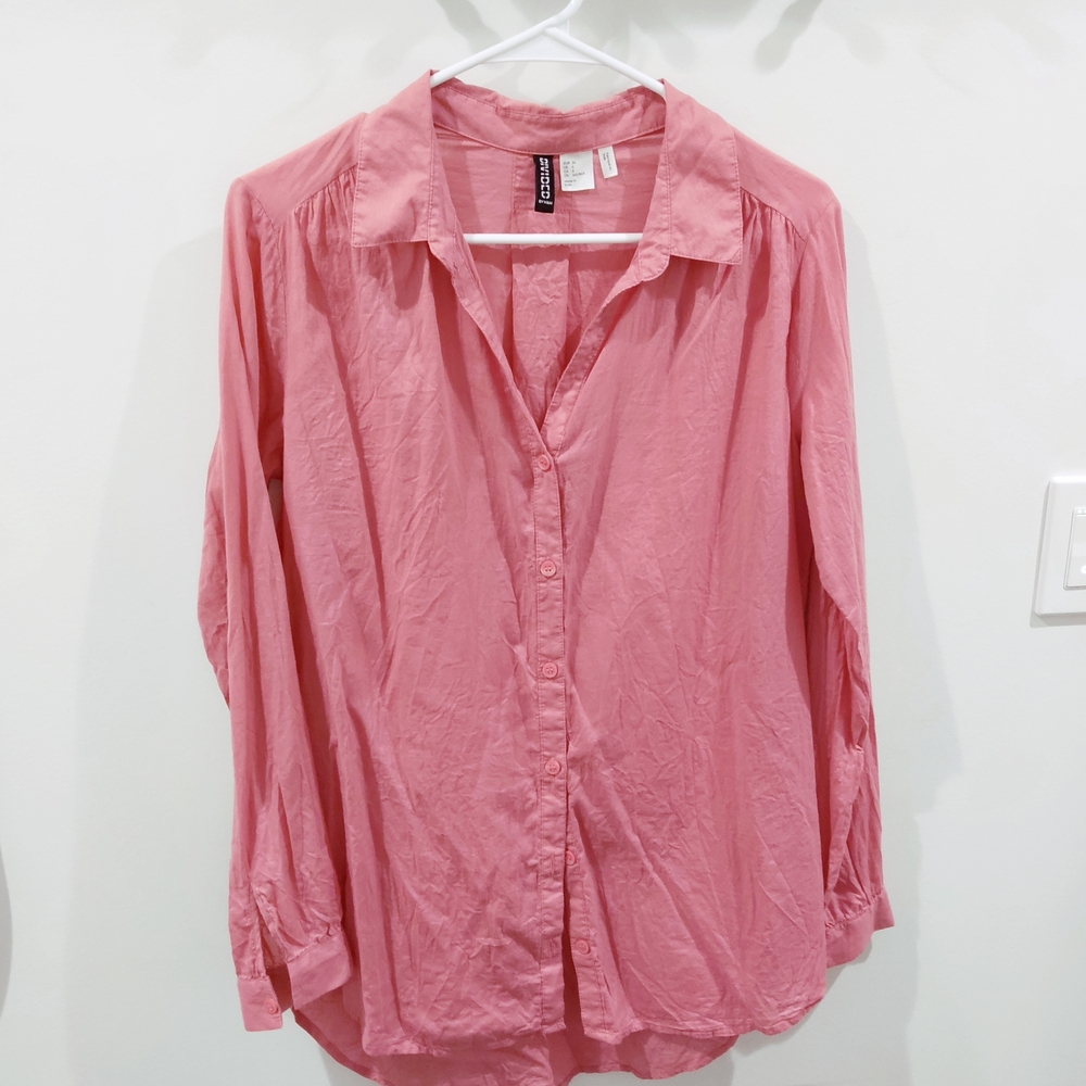 2/$10 3/$12 H&M Divided Pink Shirt